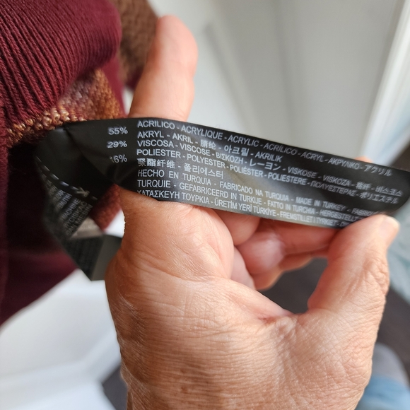 Zara Burgundy and Cream V-Neck Sweater - Picture 8 of 8